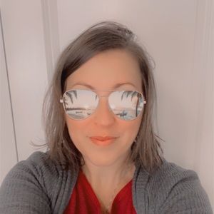 Meet your Posher, Mrs. Benjamin